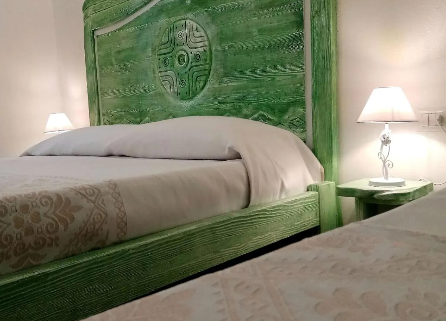 ラブホテル Regnos Altos Boutique Rooms ボーザ